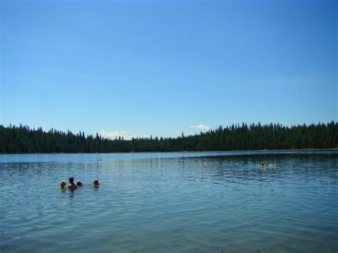 Central Oregon: North Twin Lake, Twin Lakes Resort and Crane Prairie Resort