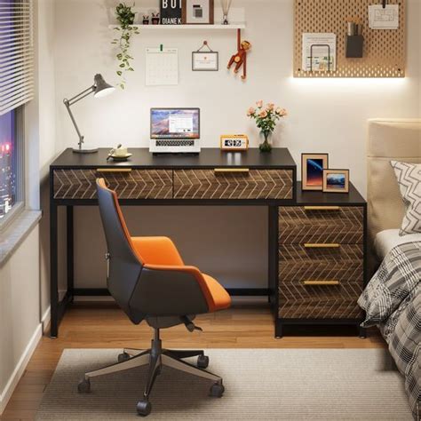 Computer Table 的图像结果