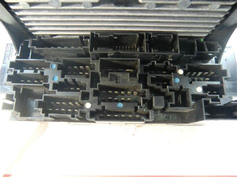 Mercedes-Benz Sam Module 的图像结果