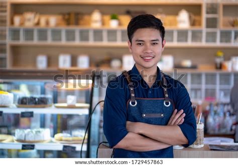 Business Owner Portrait 的图像结果