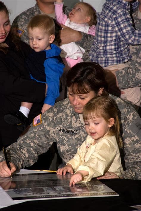 Darmstadt Celebrates Army Family Covenant | Article | The United States ...