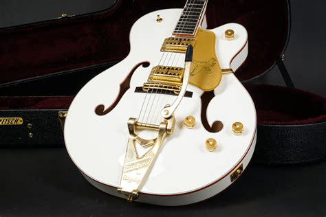2018 Gretsch G6136T White Falcon Player’s Edition – GuitarPoint