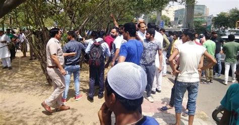 Gurgaon namaaz disruption: Hindutva bullying comes in plain sight of ...