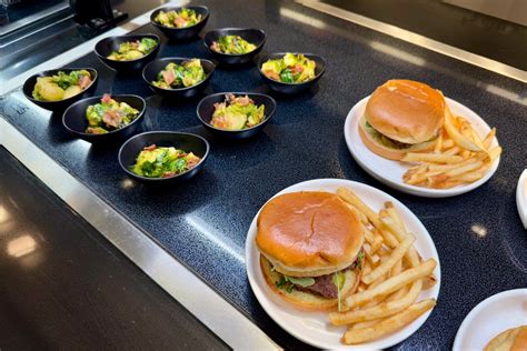 Inside Chase’s stunning new Sapphire Lounge in San Diego - Travelzuma