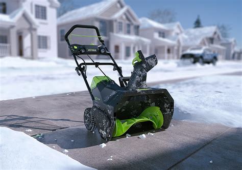 10 Best Electric Snow Blowers Reviewed in Detail (Winter 2026)