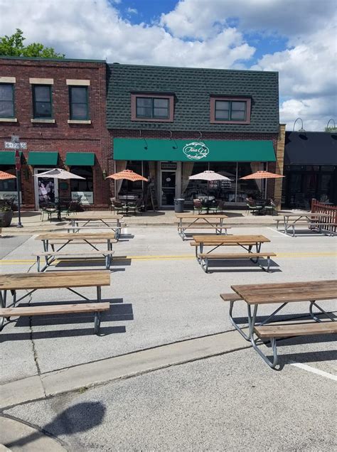 Tina G's Cafe Pet Policy