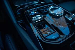 2025 BMW i5: 48 Interior Photos | U.S. News