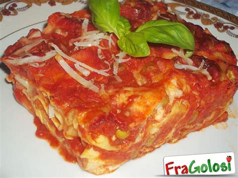 LASAGNE AL FORNO CON FUNGHI E RAGÙ DI CARNE   Ricetta di  