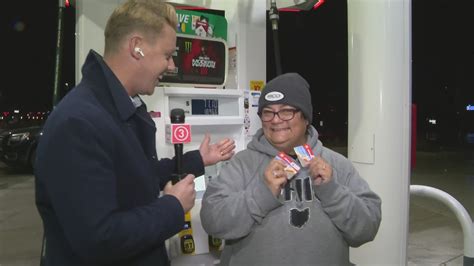 Gas gift card giveaway in Parma: Watch as 3News' Austin Love surprises ...