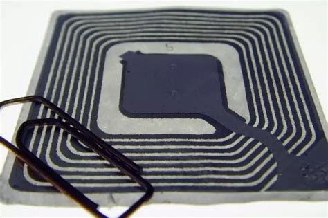 China Will Track People's Cars Using Mandatory RFID Chips, As Citizen ...