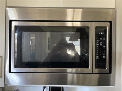KitchenAid 2.2-cu ft Large 1200-Watt Sensor Cooking Controls Countertop ...