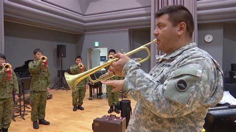USARJ Band teaches JGSDF how to play the bugle - YouTube