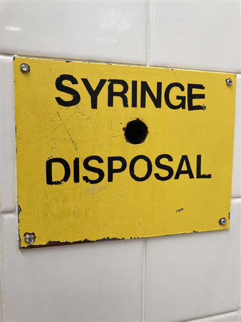 Saw trap : r/dontputyourdickinthat