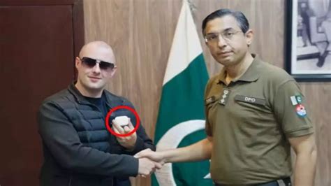 YouTuber travels to Pakistan to recover AirPods stolen in Dubai using ...