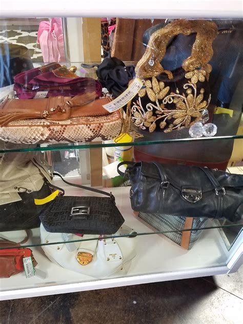 JustJewels4U: Jewels Visits: Sugar Plum Consignmentsin Memphis, TN