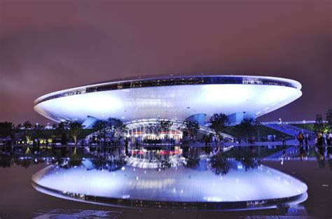 上海奔驰文化中心演出信息_近期演出安排_门票_座位图_能容纳多少人_地址-大河票务网