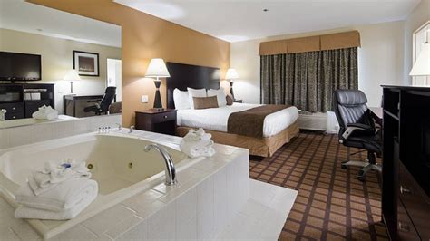 BEST WESTERN OAKBROOK INN (Westmont) - Hotel Reviews, Photos, Rate ...