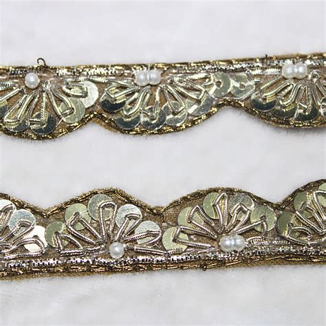 Light Gold Scalloped Trim – Our Knots