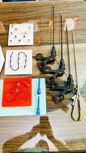 Laparoscopic endotrainer - Virtual Endotrainer Set Trader - Wholesaler ...