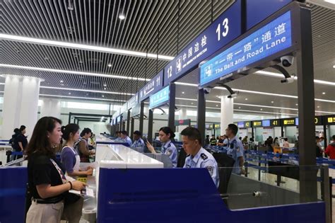 重庆边检总站成立至今共查验出入境人员375万余人次_腾讯新闻