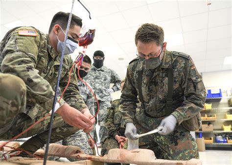 Multinational trauma course aims to standardize battlefield care ...