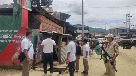 Kangpokpi district admin cracks down on illegal constructions along NH-2