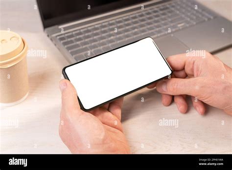 Mobile Phone On Desk 的图像结果