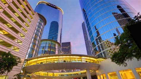 Driving from Houston to Dallas | Enterprise Rent-A-Car - how far is from houston to dallas