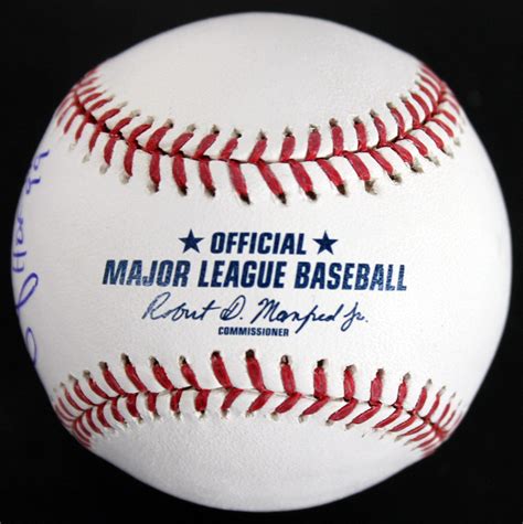Lot Detail - George Brett Signed Hall of Fame Baseball (BAS/Beckett)