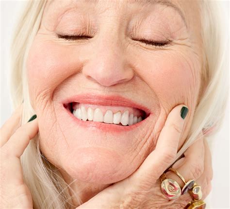 브로우 메이크업 | 베네피트 코스메틱스