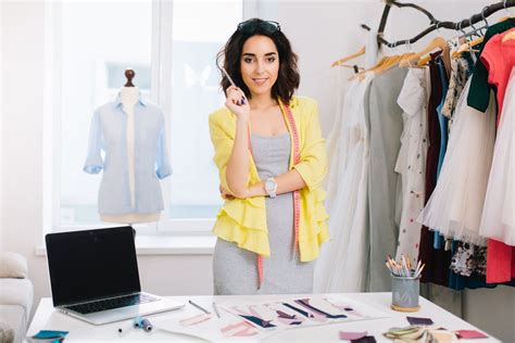 How to Start a Successful Clothing Business in the United States (USA)