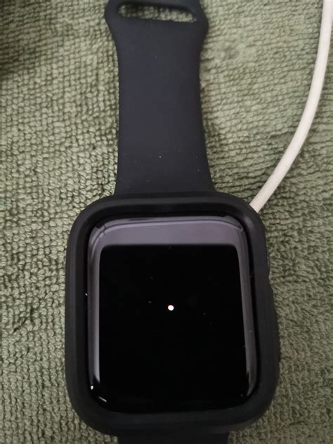 Iwatch series 5 screen glitch - Apple Community