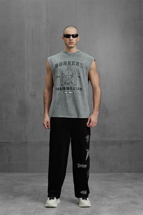 Buy Tank Tops for Men & Vests For Men Online In India