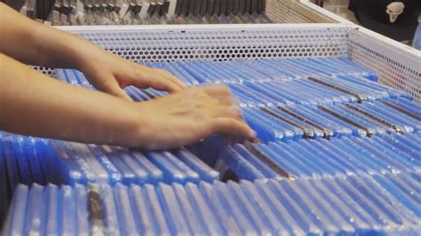 Blu-Ray bootlegger? Worker steals DVDs, resales blockbuster films like ...