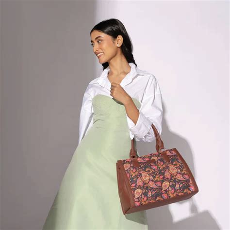 FloLov Classic Handbag