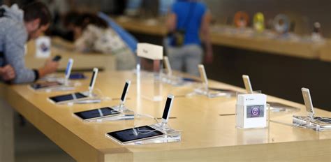 Apple Store Near at Gregorio Fields blog