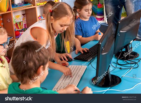 Computer Class Kids 的图像结果