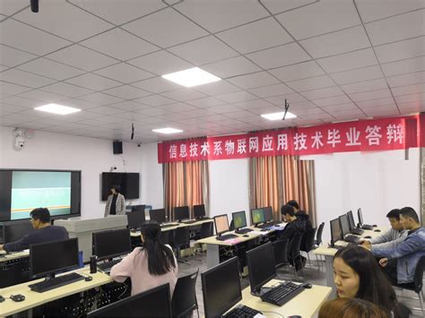 以新型学徒制为引领 持续推进校企合作—— 我院学生深入经开区企业开展产教融合认知交流活动（一） - 招生就业与培训处 - 徐州机电技师学院