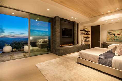 Luxury Master Bedrooms
