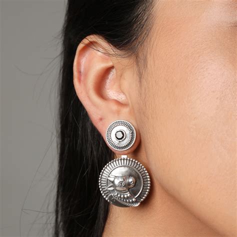Nandi Earrings – Avyaktaa: Online Silver Jewelry