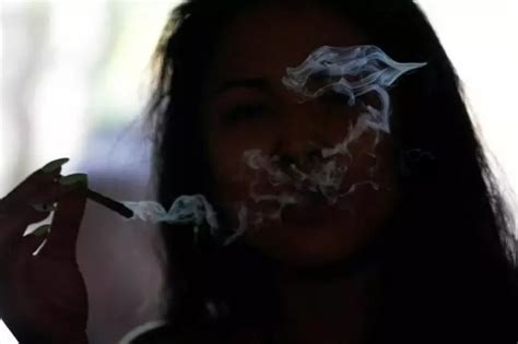 Think Smoking Less Cigarettes Won't Damage Lungs? Think Again As Study ...