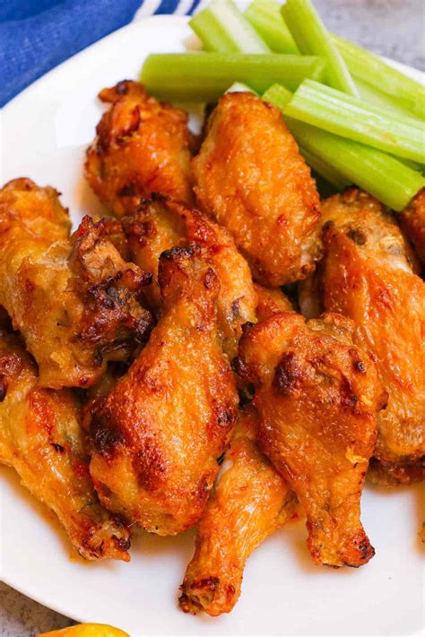 Best Wingstop Flavors (A Complete Guide to Wingstop Wing Flavors)