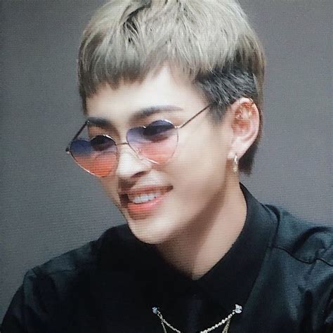 Pin by coco on ⿻ › hongjoong ♡ | Kim hongjoong, Round sunglass men, Kim