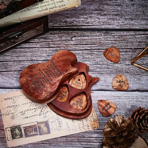 Buy SUPERDANT Guitar Wooden Picks Box Guitar Pick Organizer for Husband ...