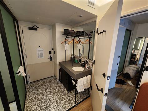 MOTTO BY HILTON NEW YORK CITY TIMES SQUARE - Hotel Reviews, Photos ...