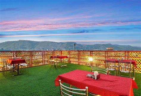 CHARIS CAFE, Jaipur - Restaurant Reviews, Phone Number & Photos ...