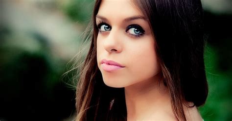 Image result for Bright Winter Color Analysis Examples