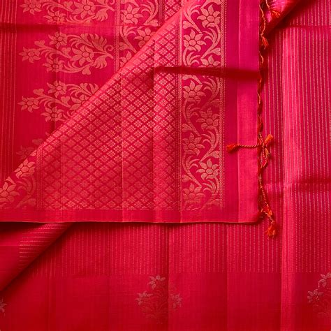 Fuchsia Pink Saree With Gold Woven Floral Pallu Tassel Fringe – NAVARASAM