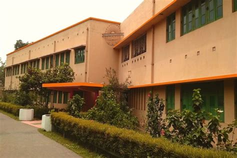 Ramakrishna Mission Residential College Kolkata Campus: Photos, Virtual ...