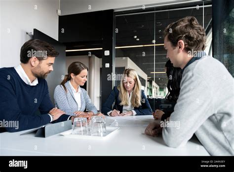 People at a Business Meeting 的图像结果